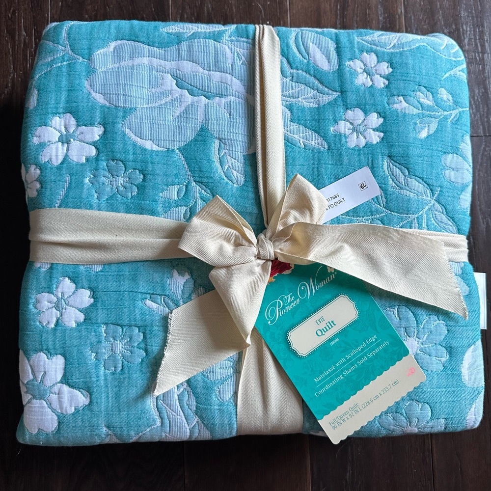 Pioneer Woman Quilt